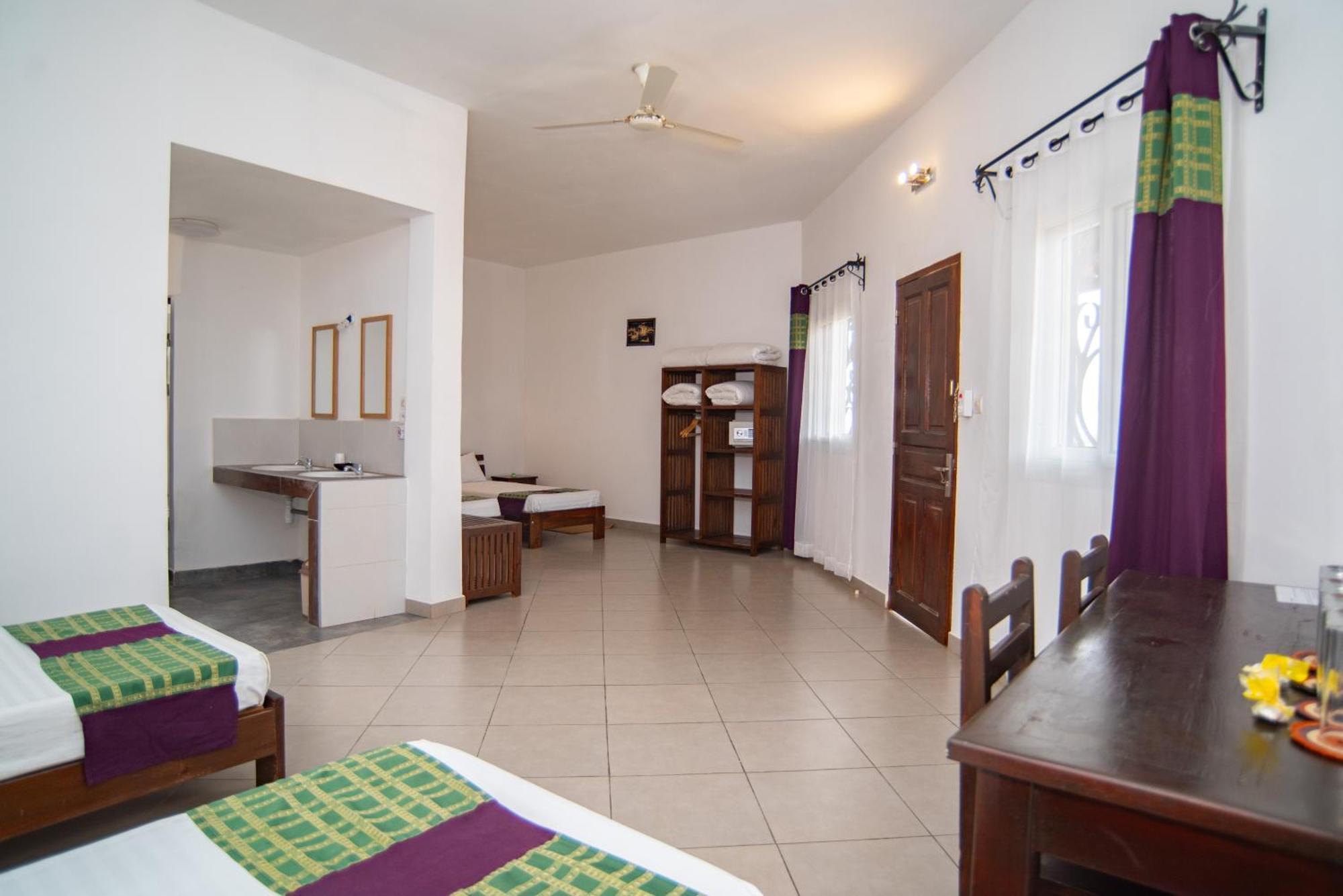 Hotel H1 Isalo Ranohira Extérieur photo