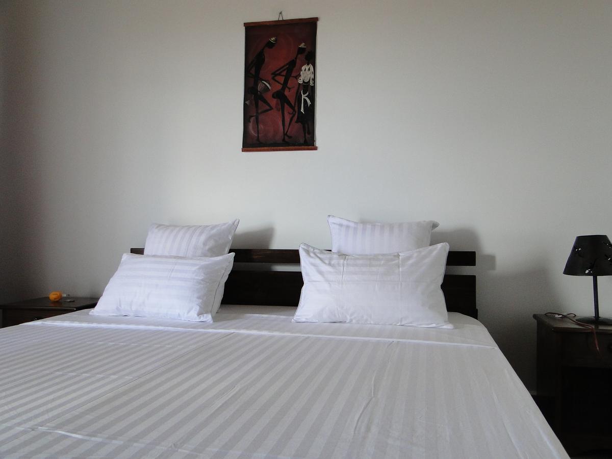 Hotel H1 Isalo Ranohira Extérieur photo